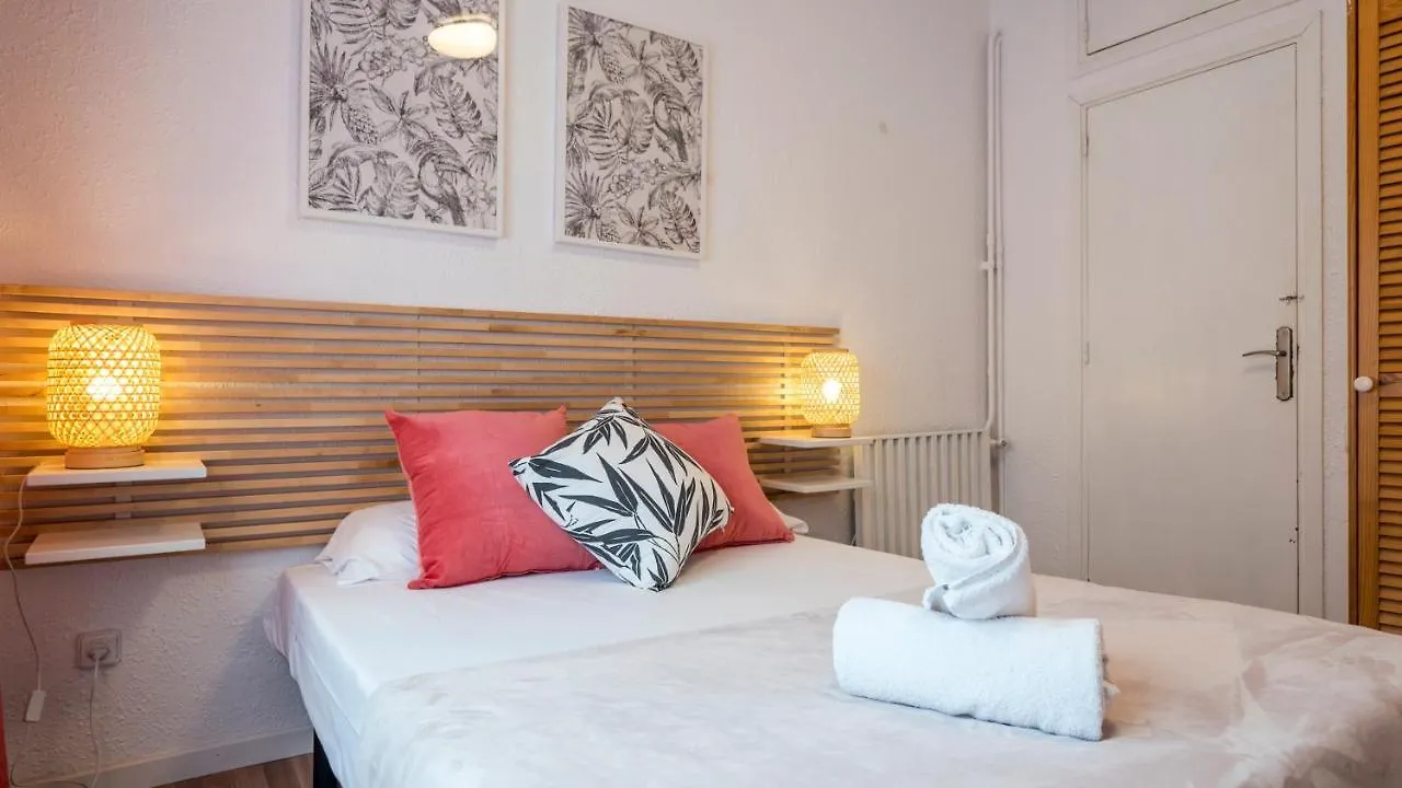 Bed&Bcn Gran Via Apartment Barcelona 0*,